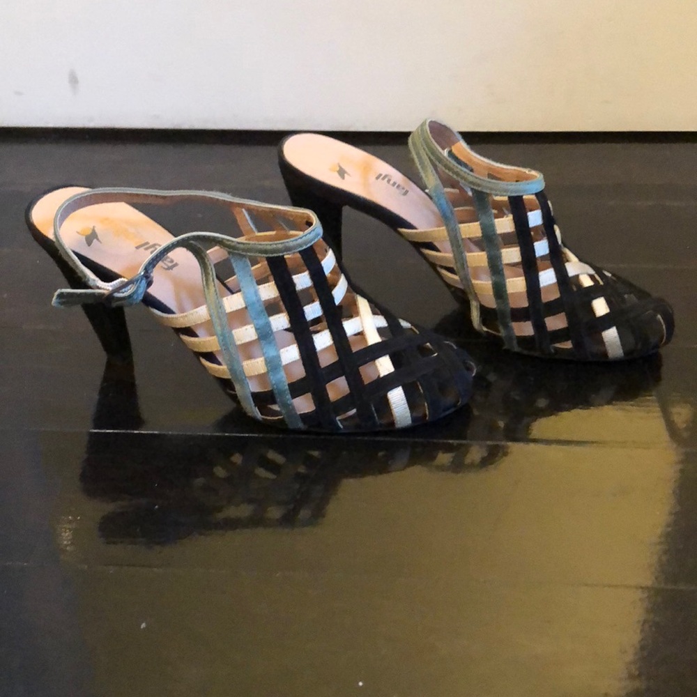Slingback Cage heels in silk and suede